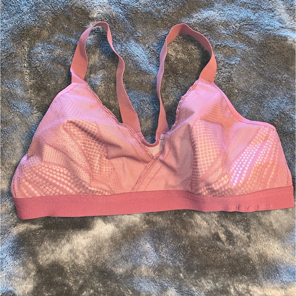 Lululemon Sports Bra D34